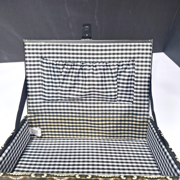 Cigar Box Handbag - Picture 11 of 13